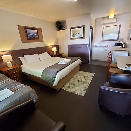 Coach House Inn Bright Zewnętrze zdjęcie