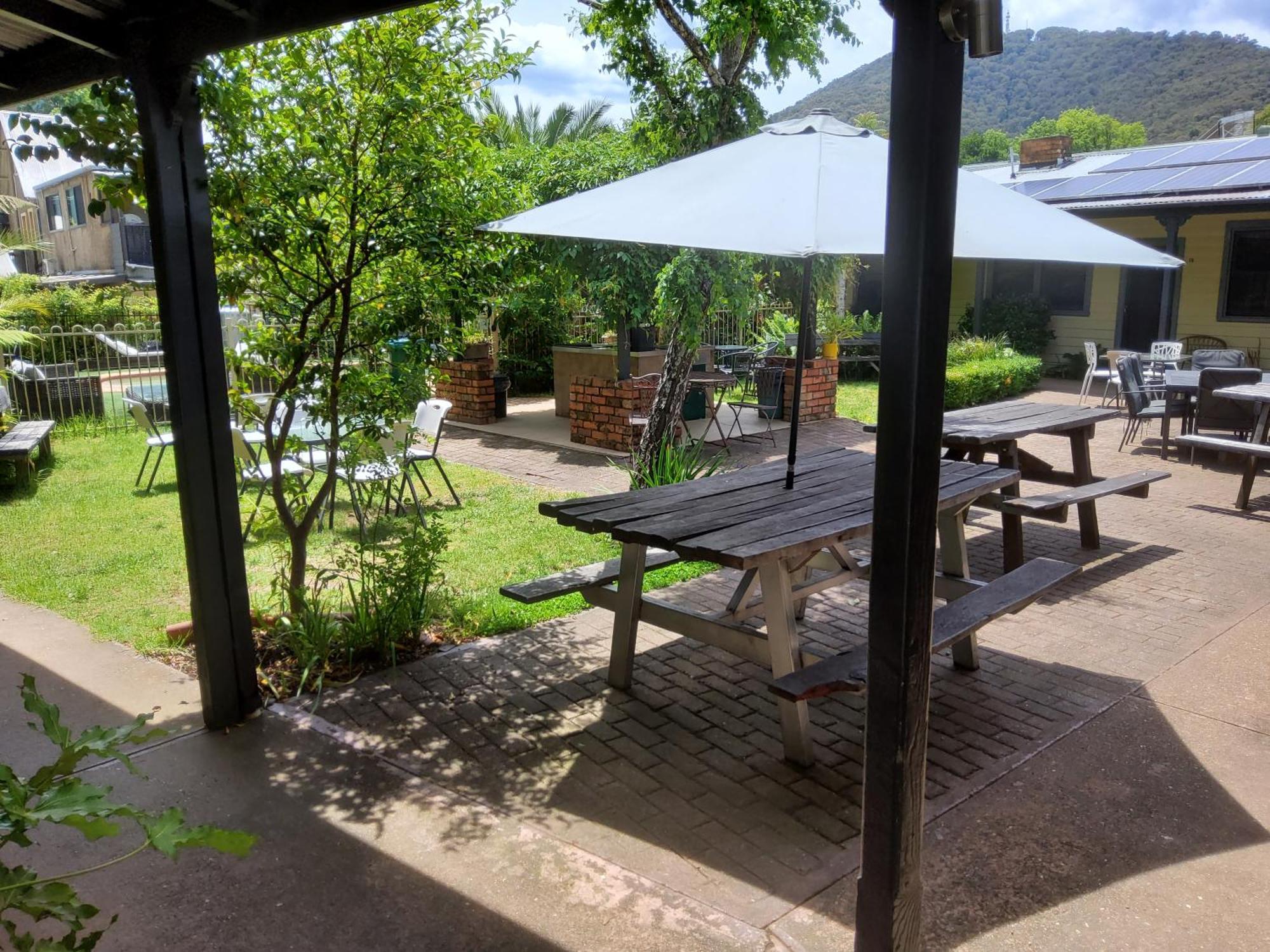 Coach House Inn Bright Zewnętrze zdjęcie