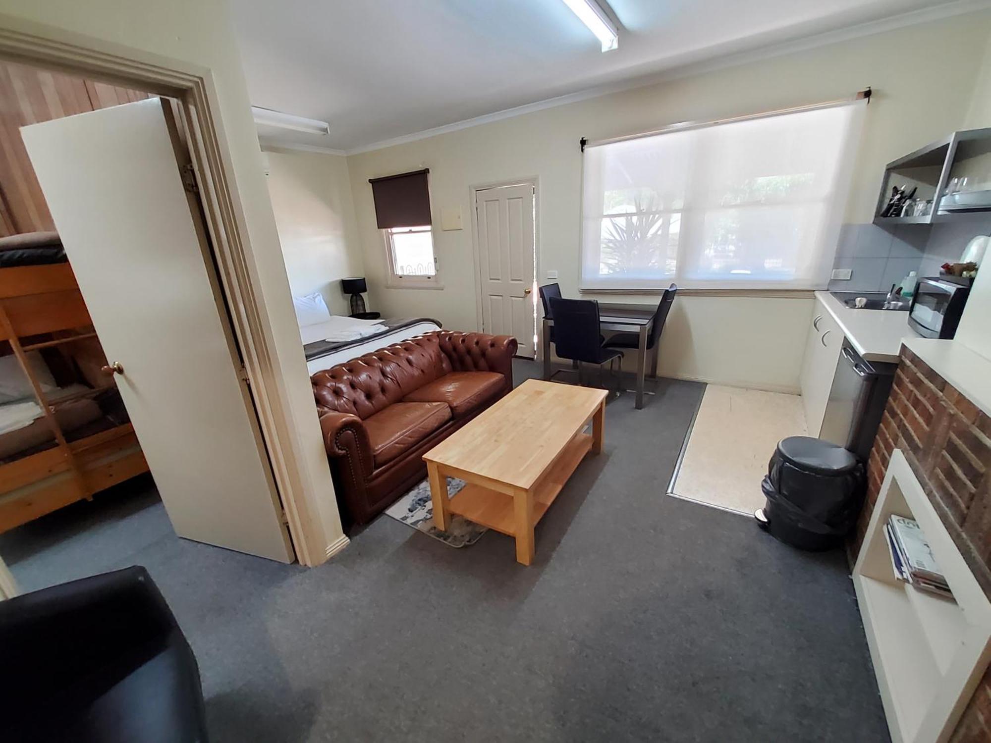 Coach House Inn Bright Zewnętrze zdjęcie