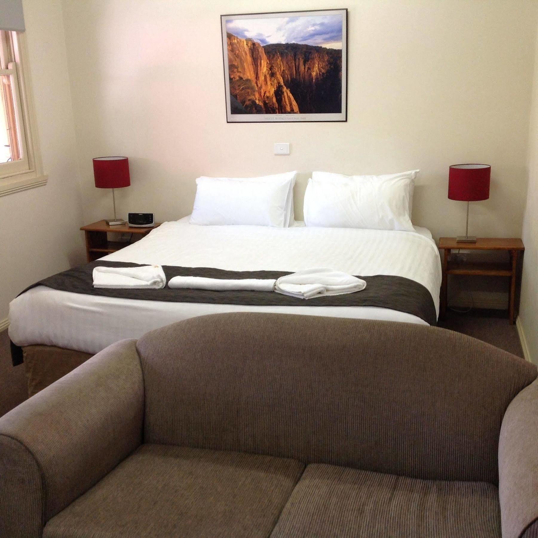 Coach House Inn Bright Zewnętrze zdjęcie