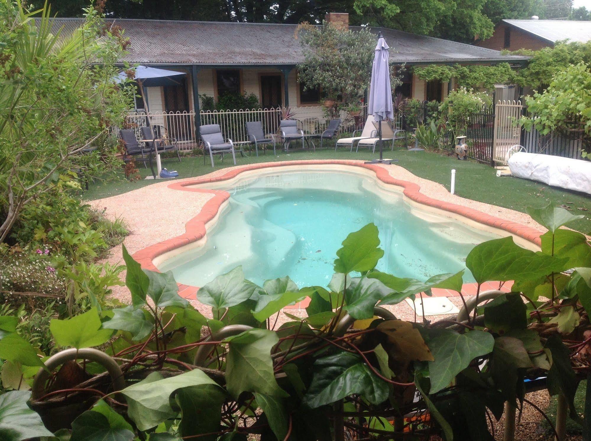 Coach House Inn Bright Zewnętrze zdjęcie